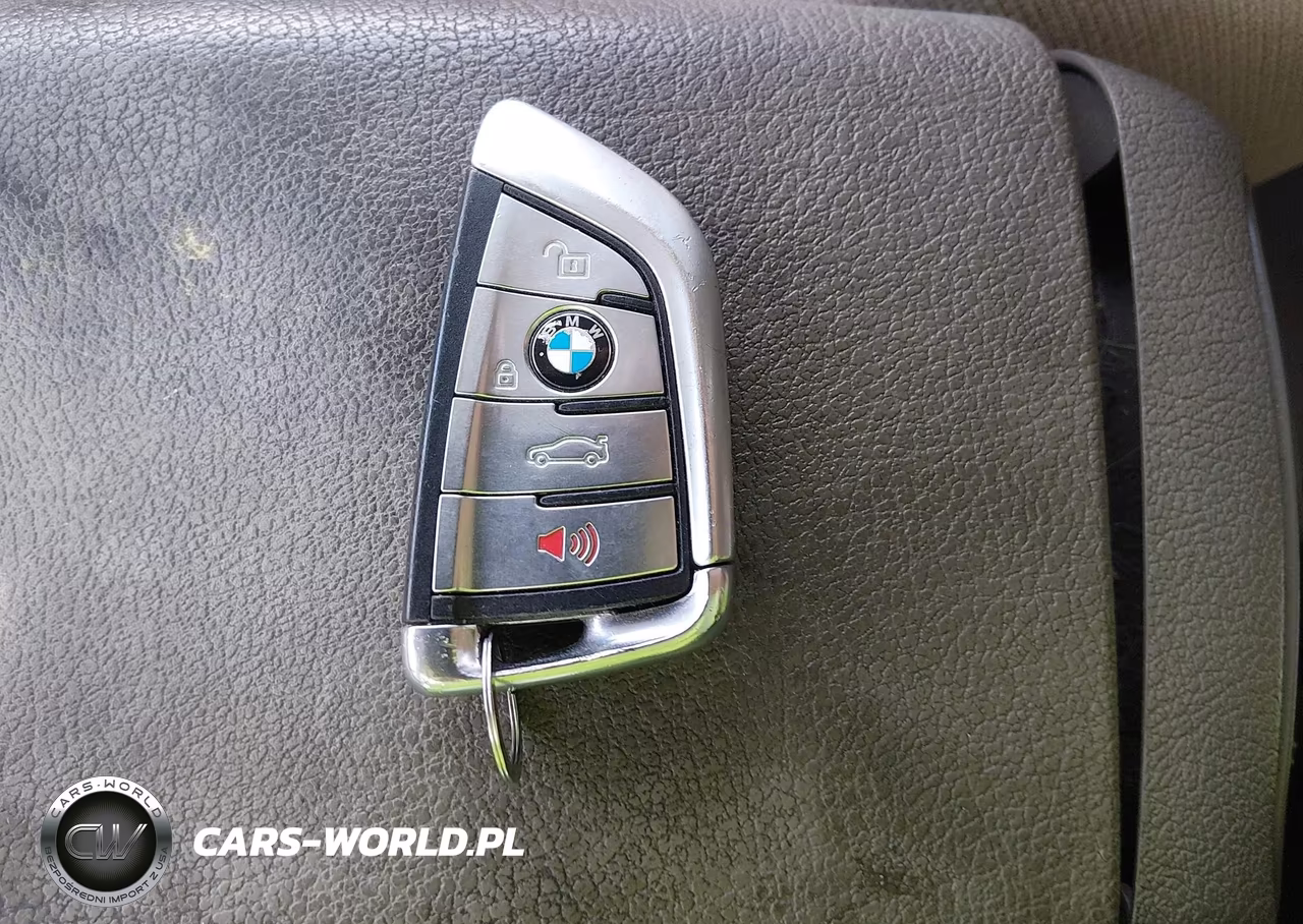 2018 BMW 530E xDrive Iperformance VIN:WBAJB1C56JB374790 - 11