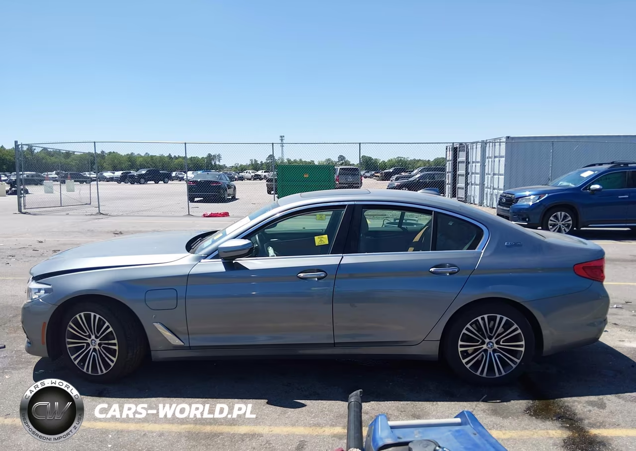 2018 BMW 530E xDrive Iperformance VIN:WBAJB1C56JB374790 - 14