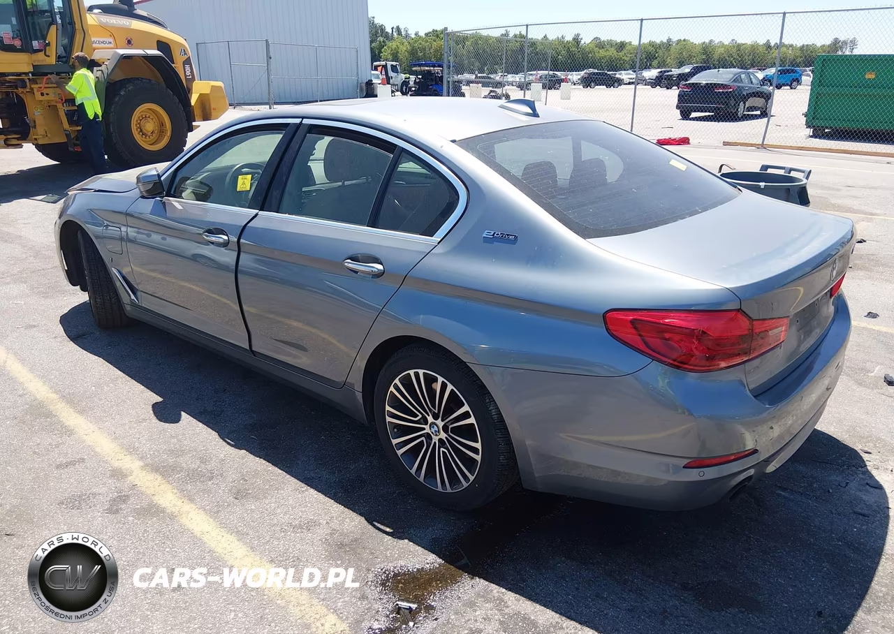 2018 BMW 530E xDrive Iperformance VIN:WBAJB1C56JB374790 - 3