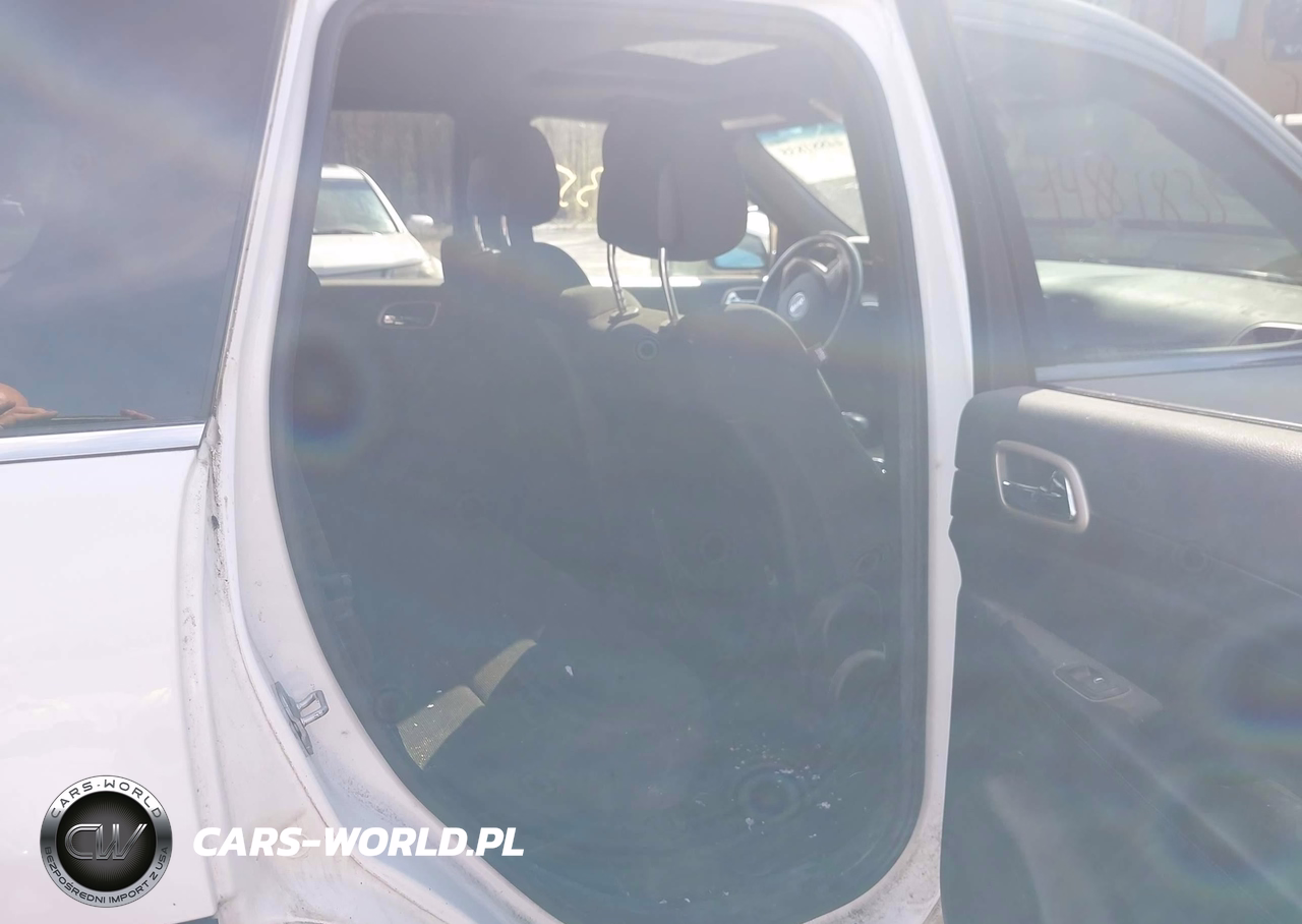 2014 Jeep Grand Cherokee Laredo VIN:1C4RJFAG5EC269975 - 8