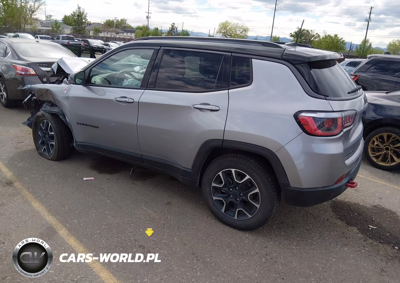 2020 Jeep Compass Trailhawk 4X4 VIN:3C4NJDDB4LT195209 - 3