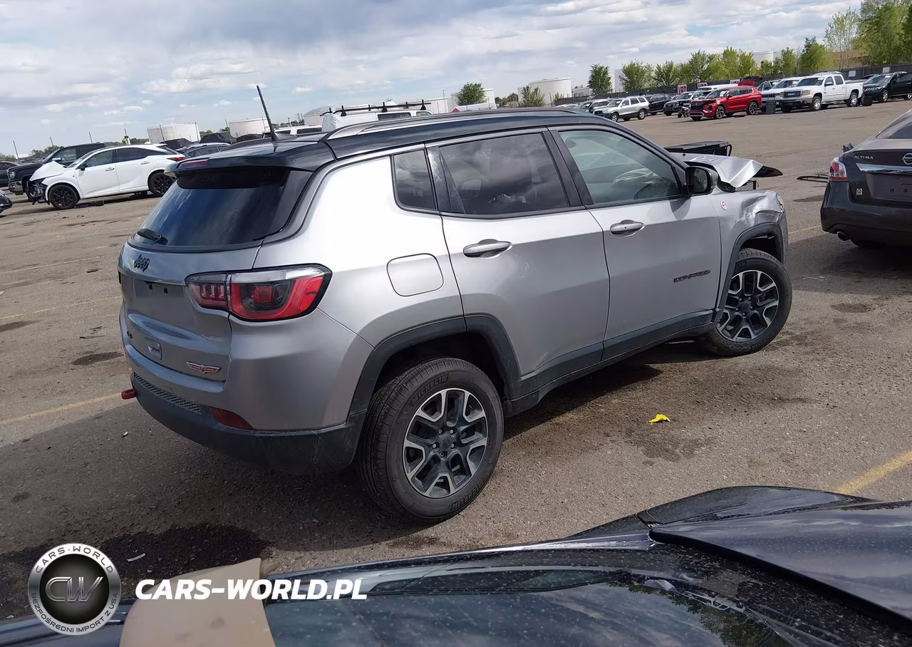 2020 Jeep Compass Trailhawk 4X4 VIN:3C4NJDDB4LT195209 - 4