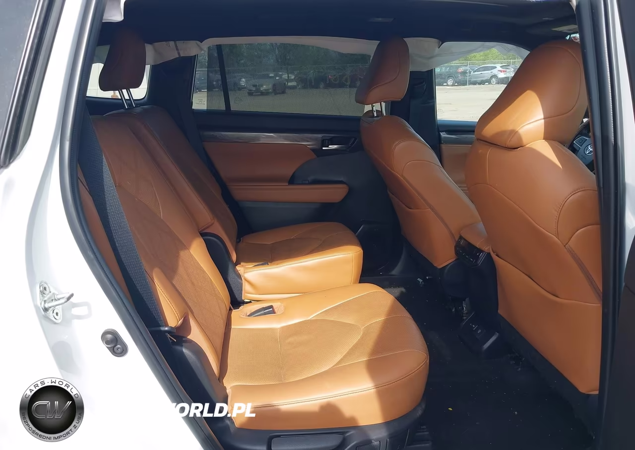 2023 Toyota Highlander Platinum VIN:5TDKDRBH0PS002259 - 8
