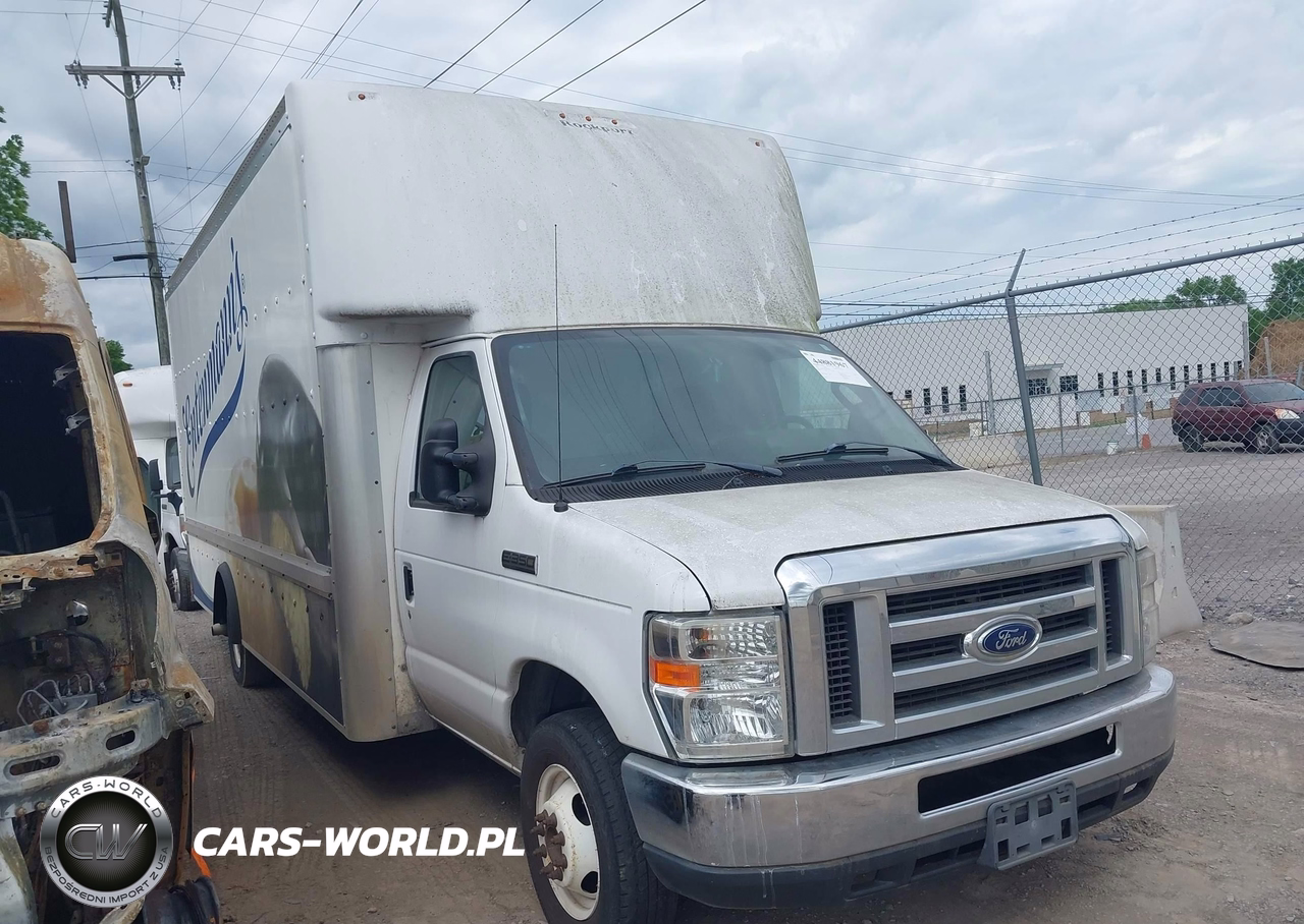 2016 Ford E-350 Cutaway