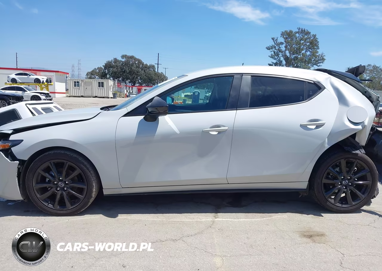 2025 Mazda Mazda3 2.5 S Select Sport VIN:JM1BPAKM1S1776161 - 14