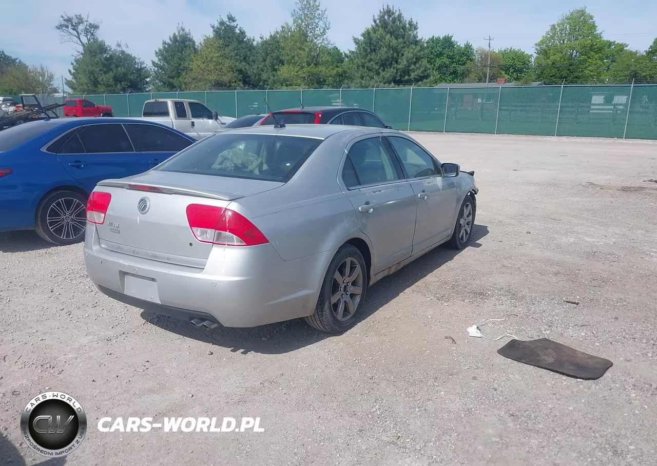2010 Mercury Milan Premier VIN:3MEHM0JA9AR646135 - 4