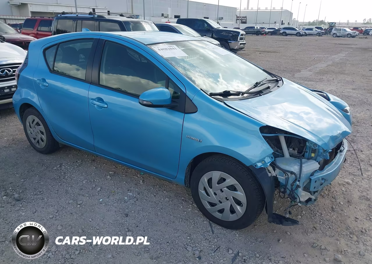 2016 Toyota Prius C Three – zdjęcie 1 z 17