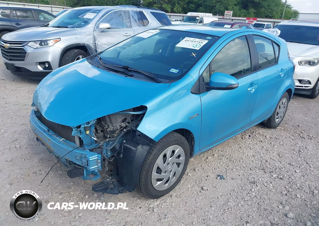 2016 Toyota Prius C Three VIN:JTDKDTB35G1128647 - 2
