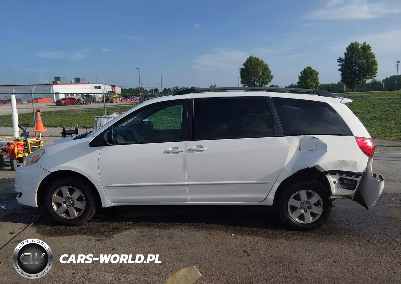 2004 Toyota Sienna Le VIN:5TDZA23C64S060096 - 14