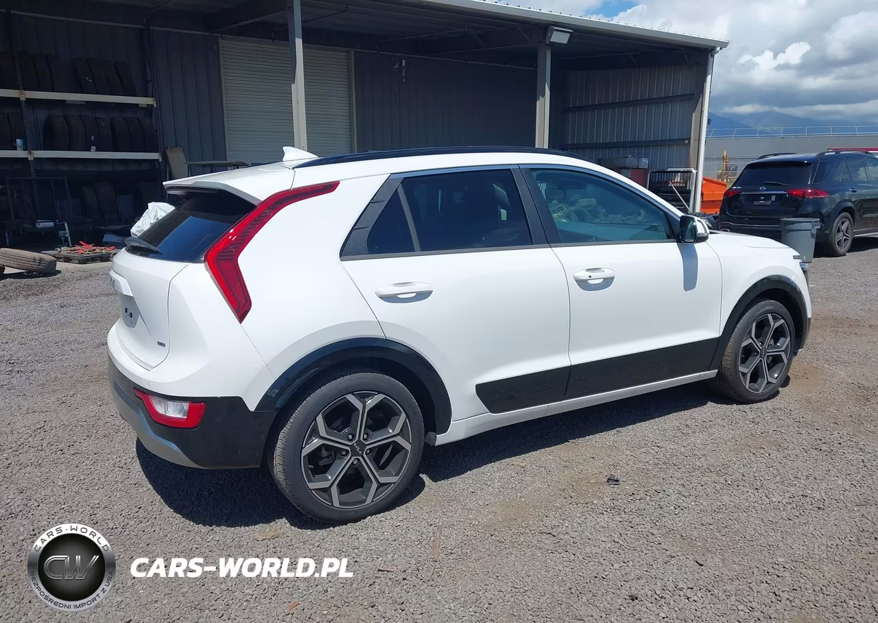 2025 Kia Niro Ex Touring VIN:KNDCR3LE0S5283985 - 4
