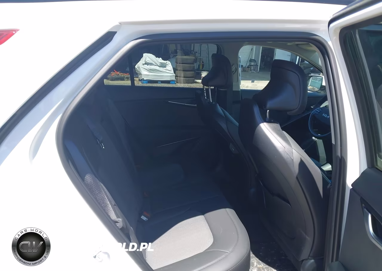 2025 Kia Niro Ex Touring VIN:KNDCR3LE0S5283985 - 8