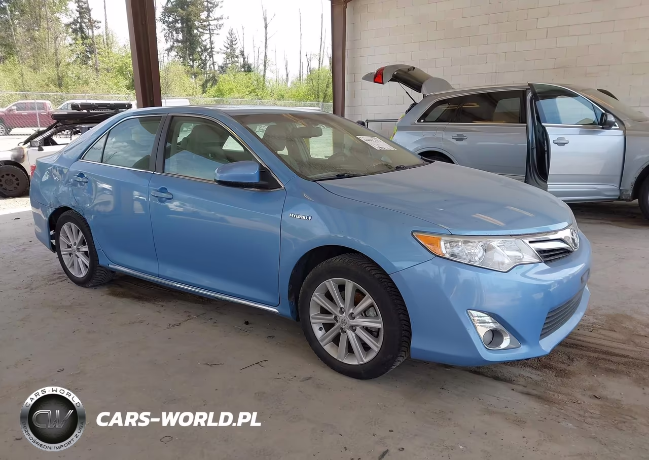 2013 Toyota Camry Hybrid Xle