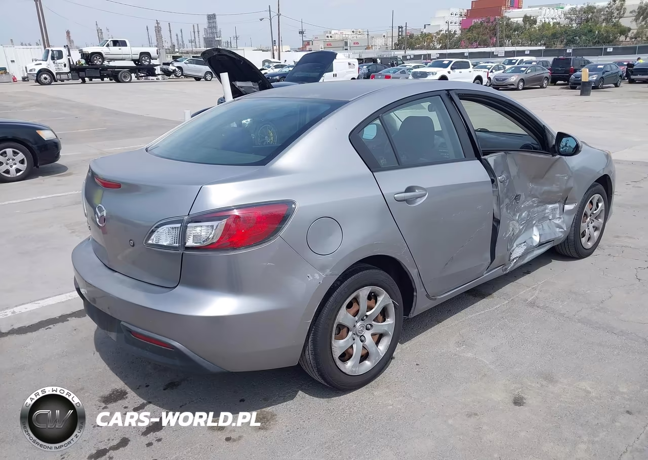 2010 Mazda Mazda3 I Sport VIN:JM1BL1SG9A1133657 - 4
