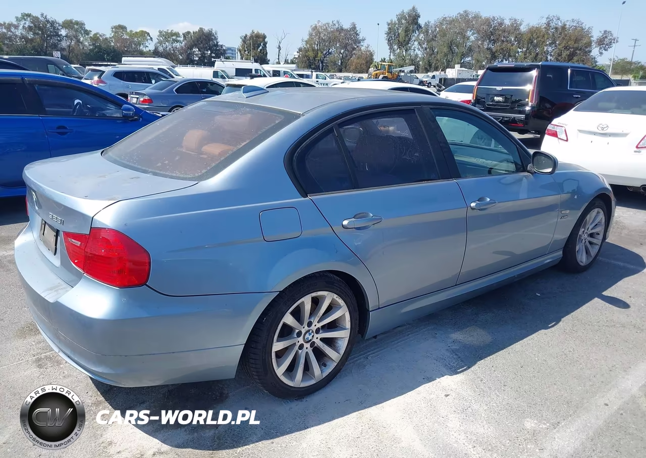 2011 BMW 328I xDrive VIN:WBAPK5G51BNN32268 - 4