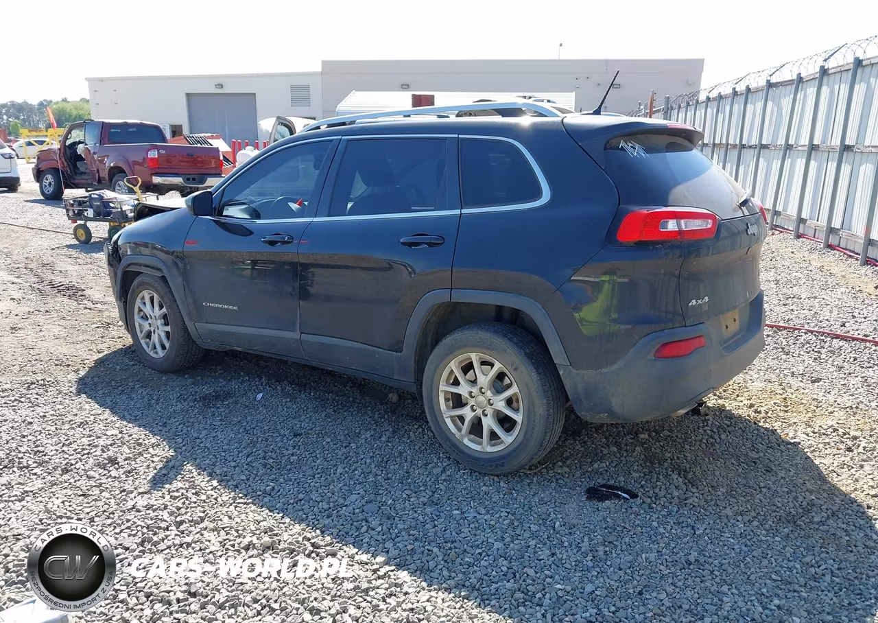 2016 Jeep Cherokee Latitude VIN:1C4PJMCB3GW341710 - 3