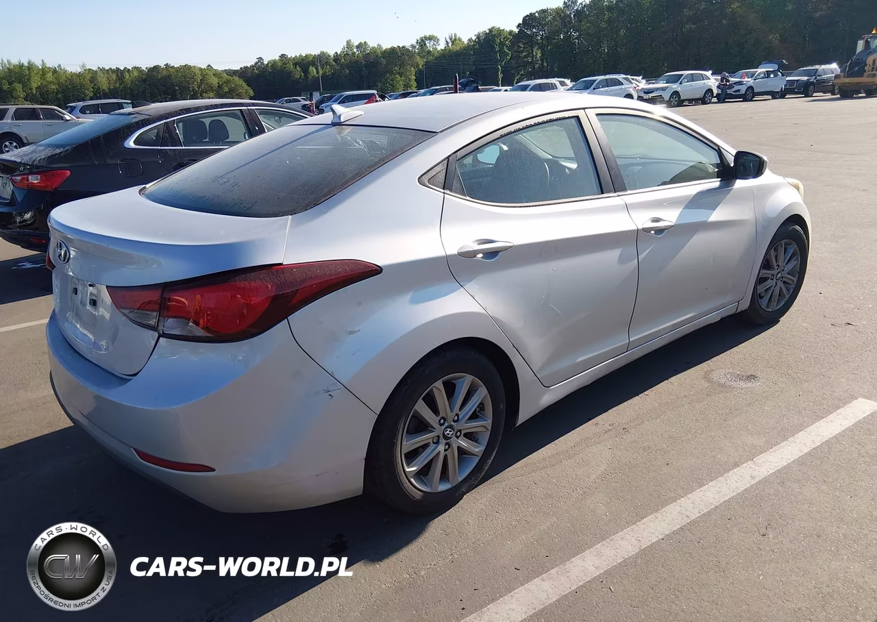 2015 Hyundai Elantra Se VIN:5NPDH4AE0FH593852 - 4