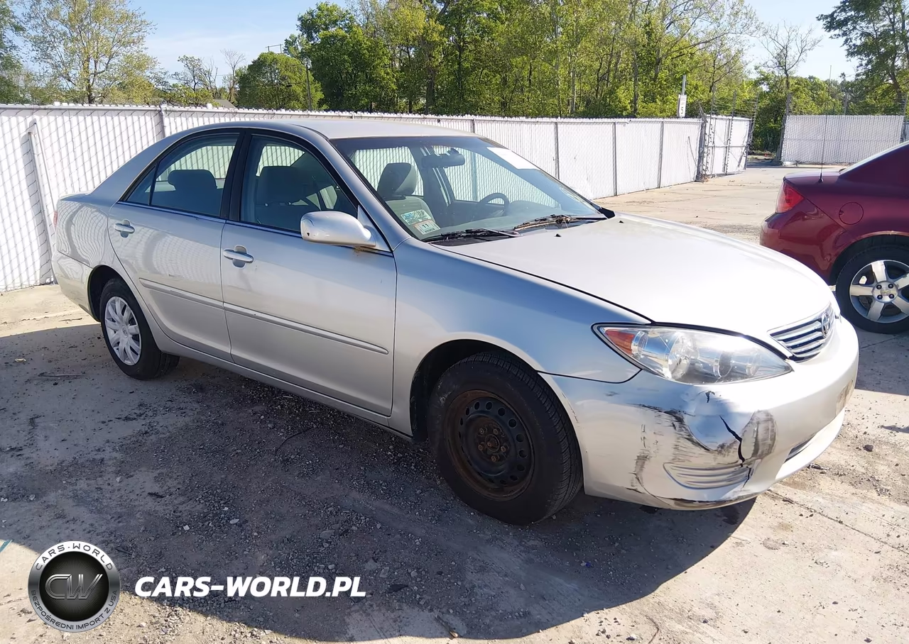 2005 Toyota Camry Le
