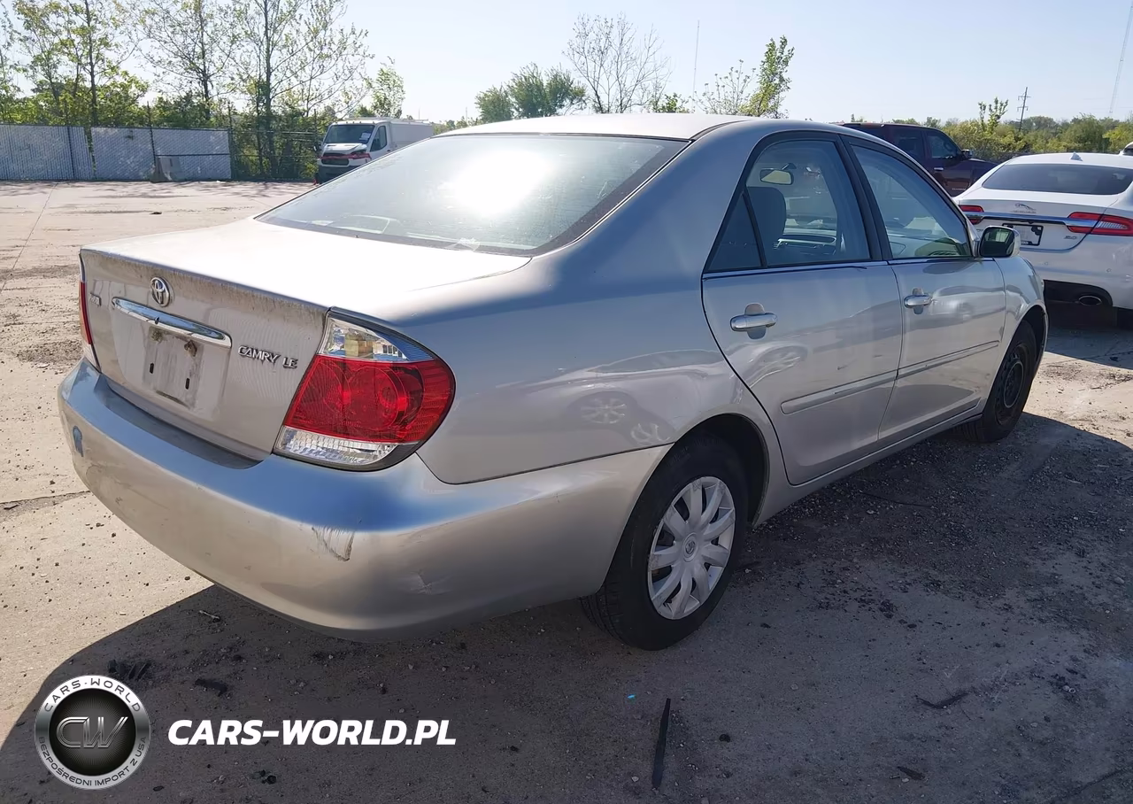 2005 Toyota Camry Le VIN:4T1BE32K05U001249 - 4