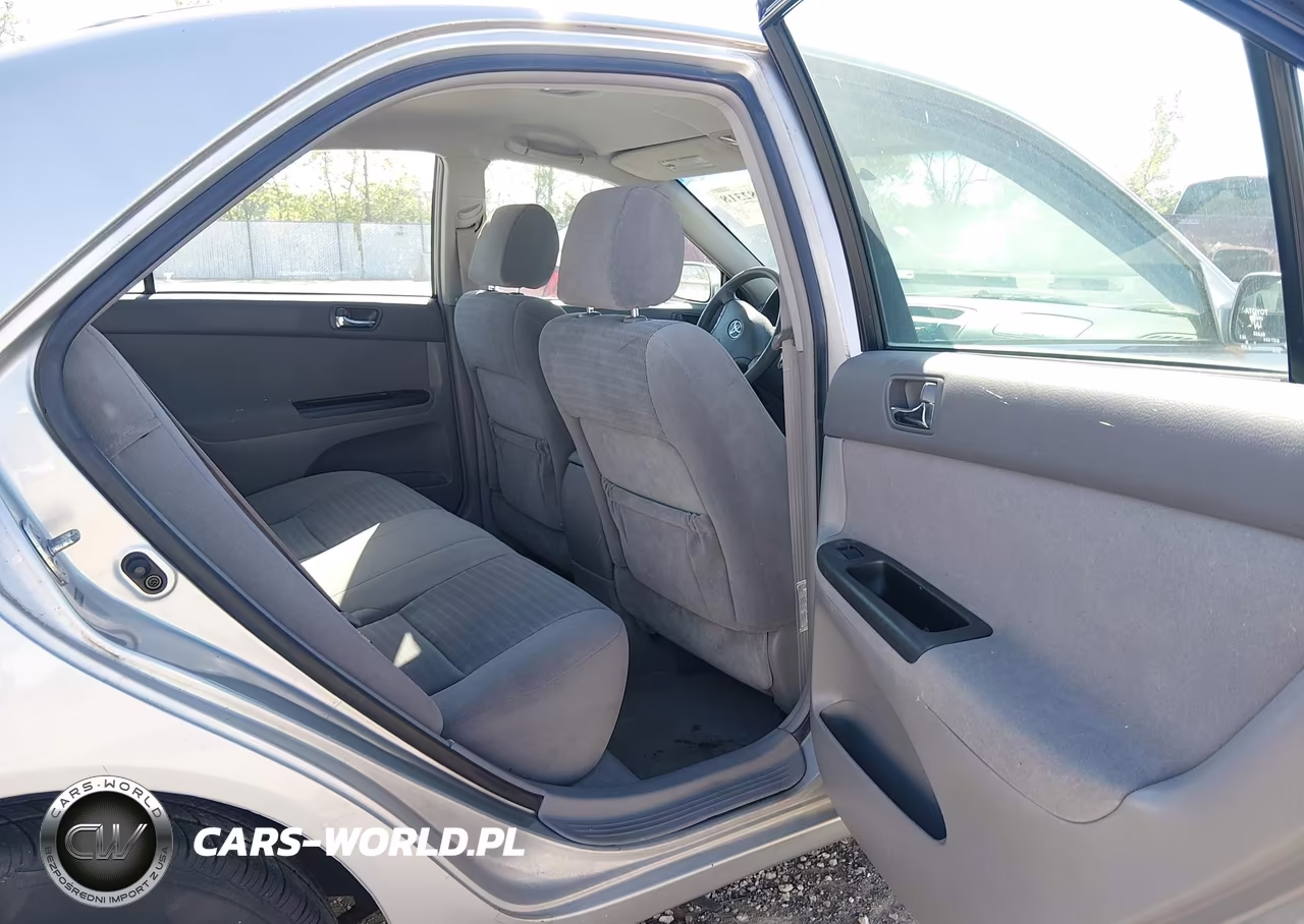 2005 Toyota Camry Le VIN:4T1BE32K05U001249 - 8