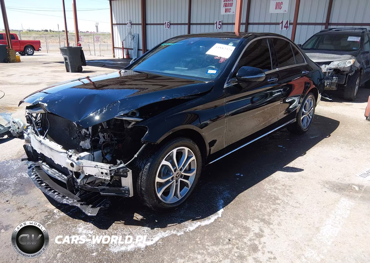2018 Mercedes-Benz C 300 4Matic VIN:55SWF4KB4JU268159 - 2