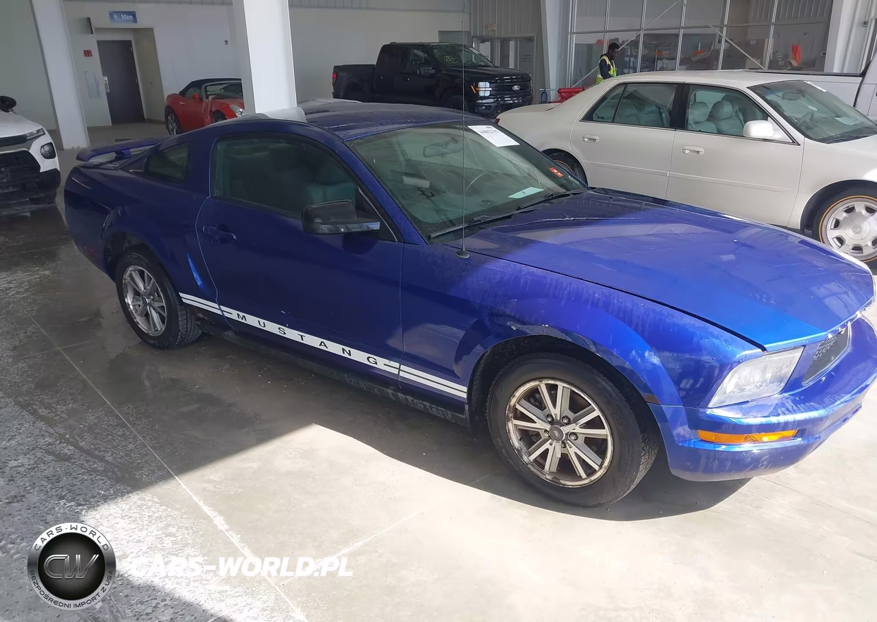 2005 Ford Mustang V6 Deluxe-V6 Premium