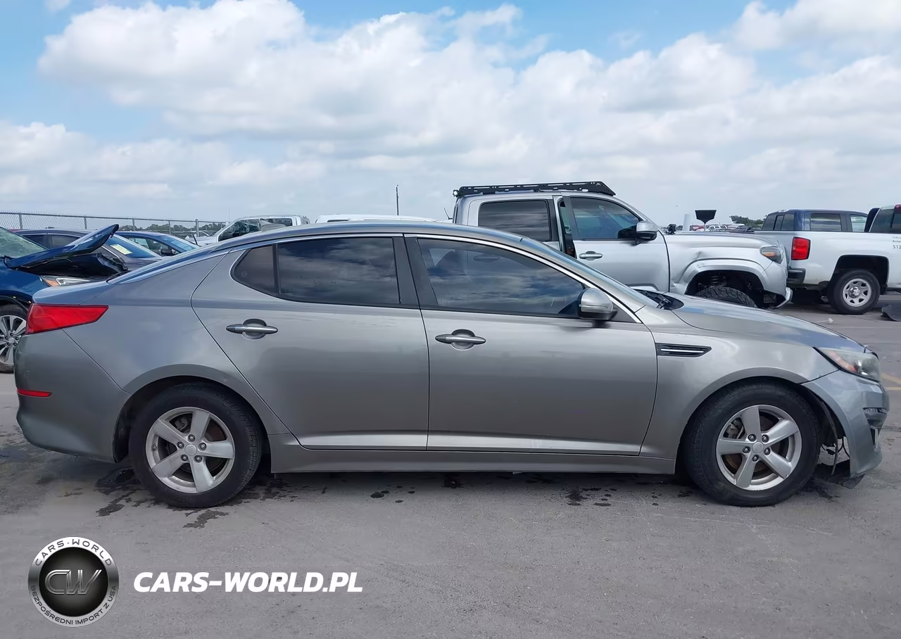 2015 Kia Optima Lx VIN:5XXGM4A79FG516998 - 13