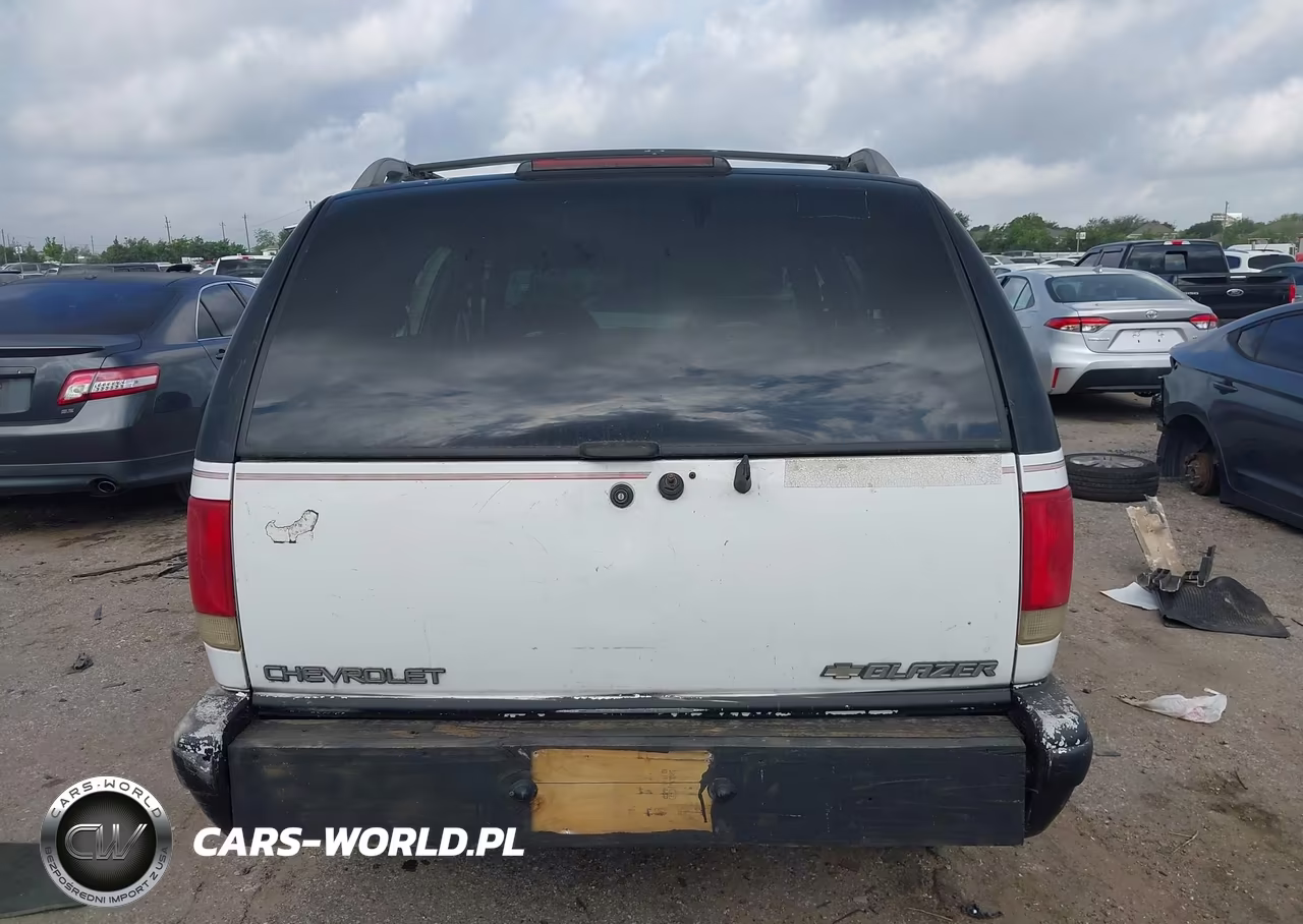 1995 Chevrolet Blazer VIN:1GNDT13W2S2161074 - 16