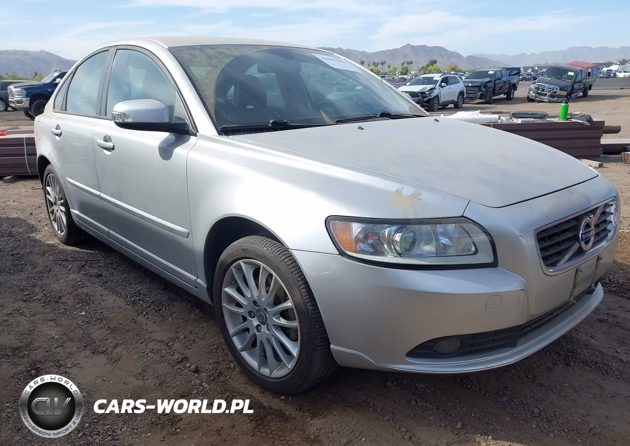 2011 Volvo S40 T5-T5 R-Design