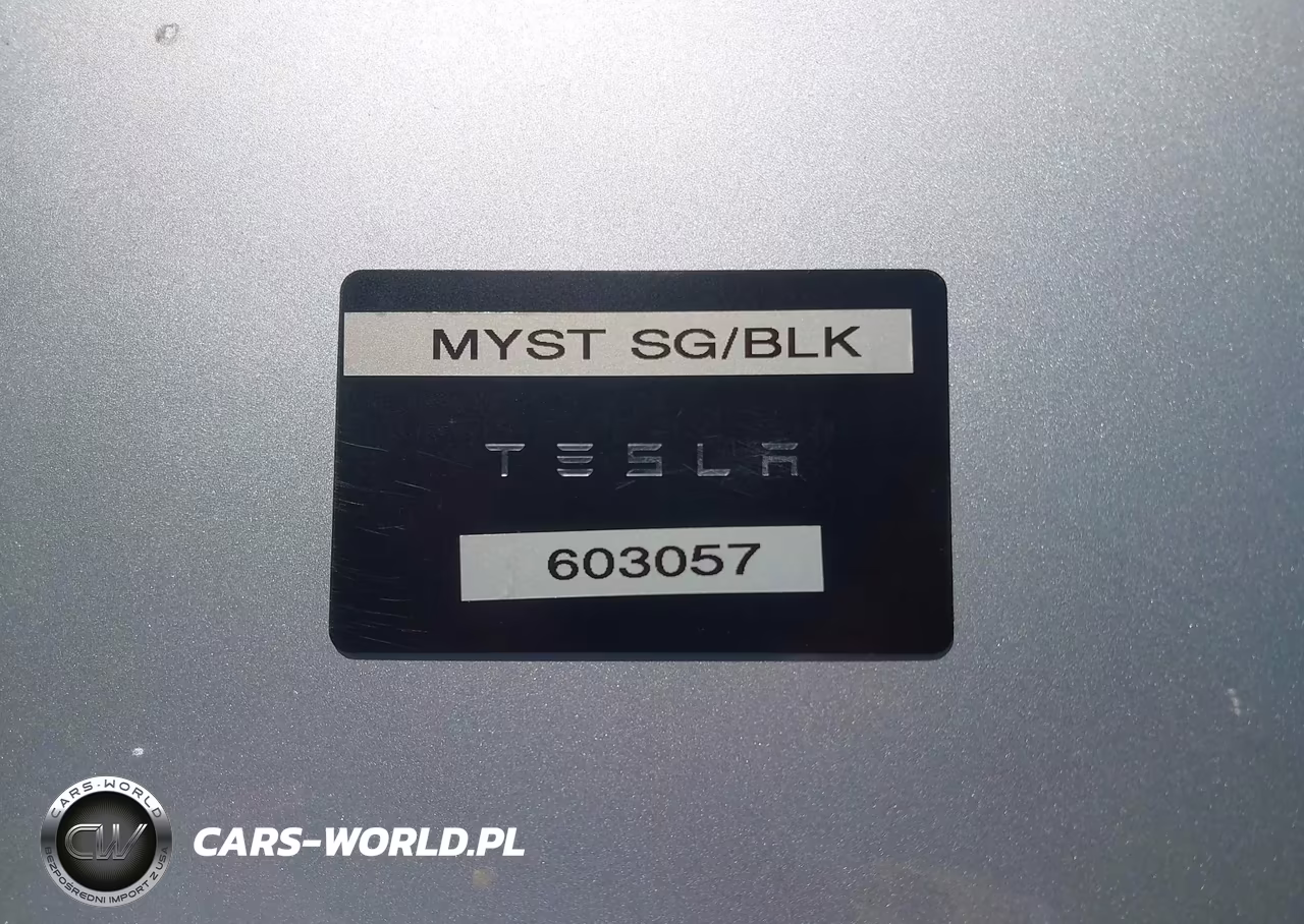 2026 Tesla Model Y Premium Rear-Wheel Drive-Standard Rear-Wheel Drive VIN:7SAYGDED8TA603057 - 11