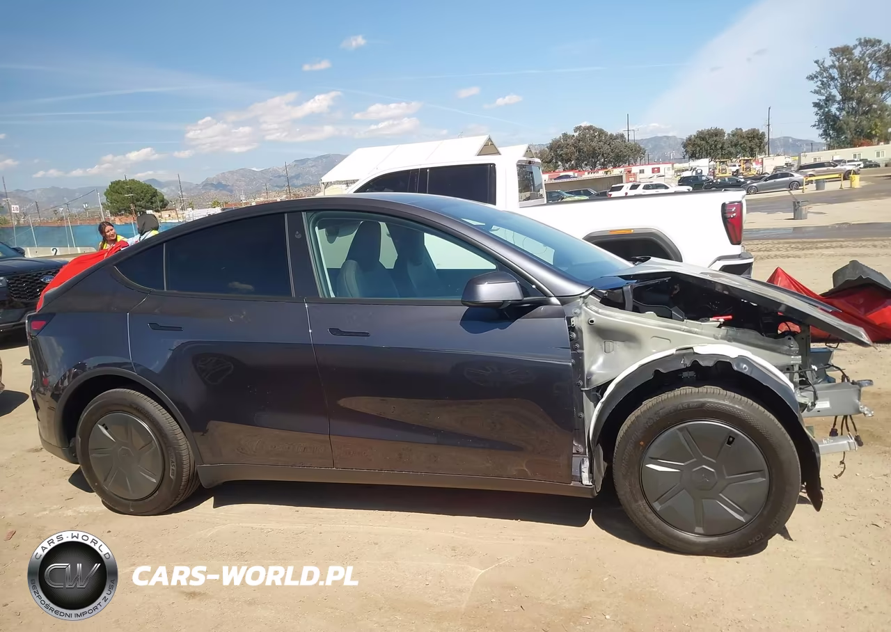 2026 Tesla Model Y Premium Rear-Wheel Drive-Standard Rear-Wheel Drive VIN:7SAYGDED8TA603057 - 14