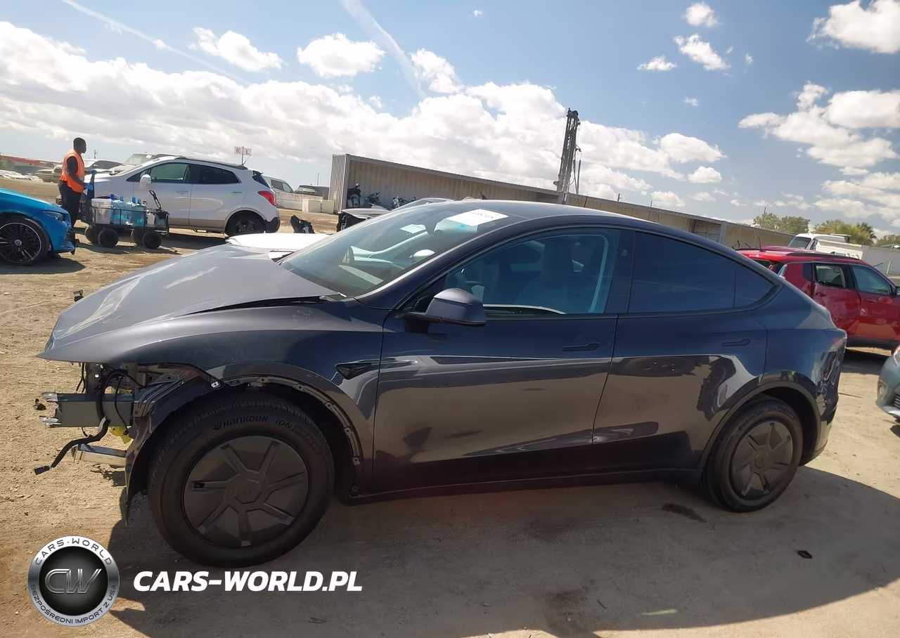2026 Tesla Model Y Premium Rear-Wheel Drive-Standard Rear-Wheel Drive VIN:7SAYGDED8TA603057 - 15