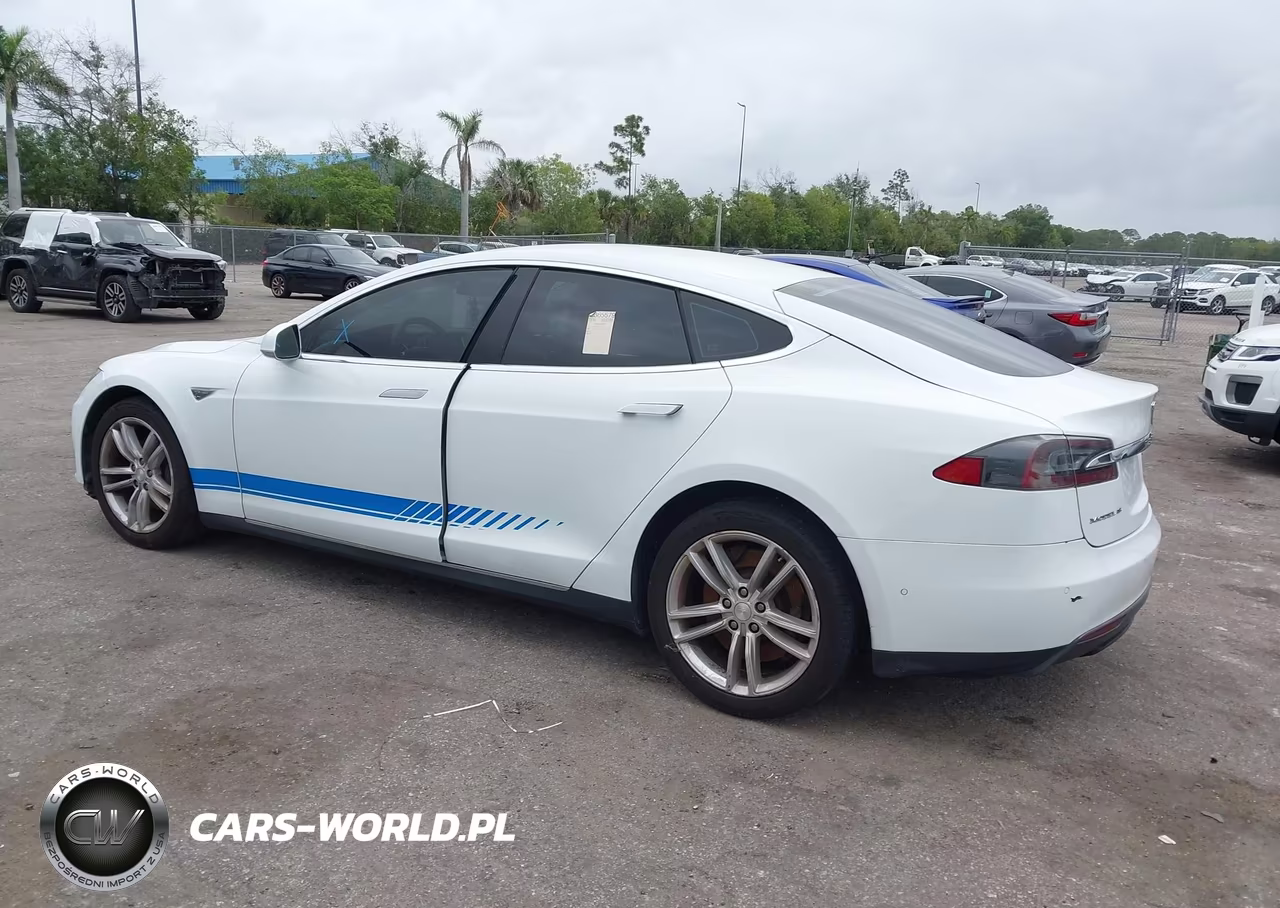 2015 Tesla Model S 60-70-85 VIN:5YJSA1E17FF101950 - 3