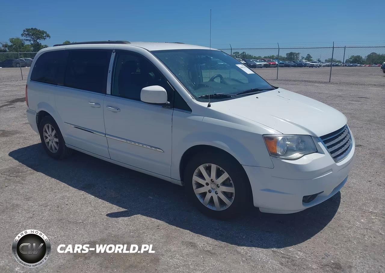 2015 Chrysler Town & Country Touring