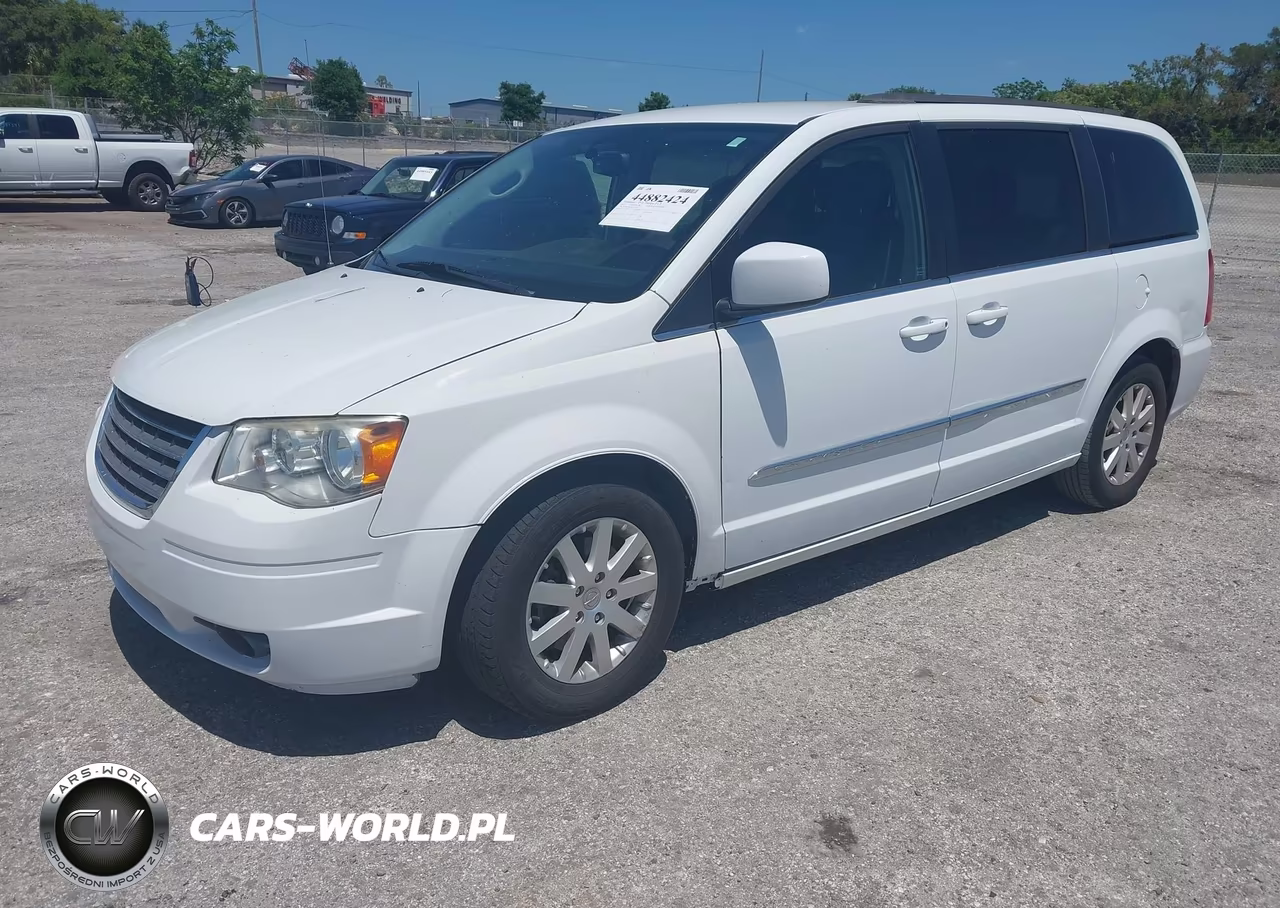 2015 Chrysler Town & Country Touring VIN:2C4RC1BG9FR715016 - 2