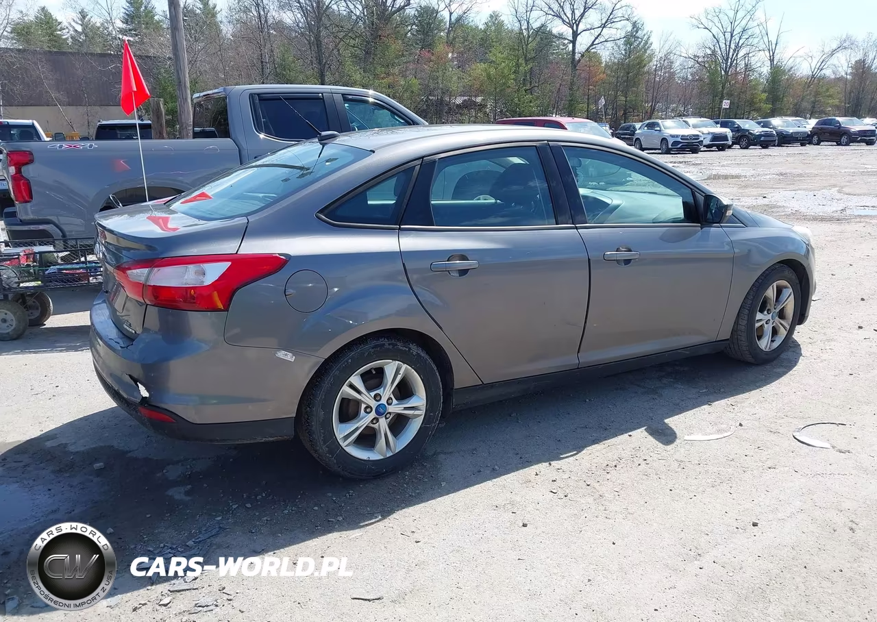2013 Ford Focus Se VIN:1FADP3F21DL148580 - 4