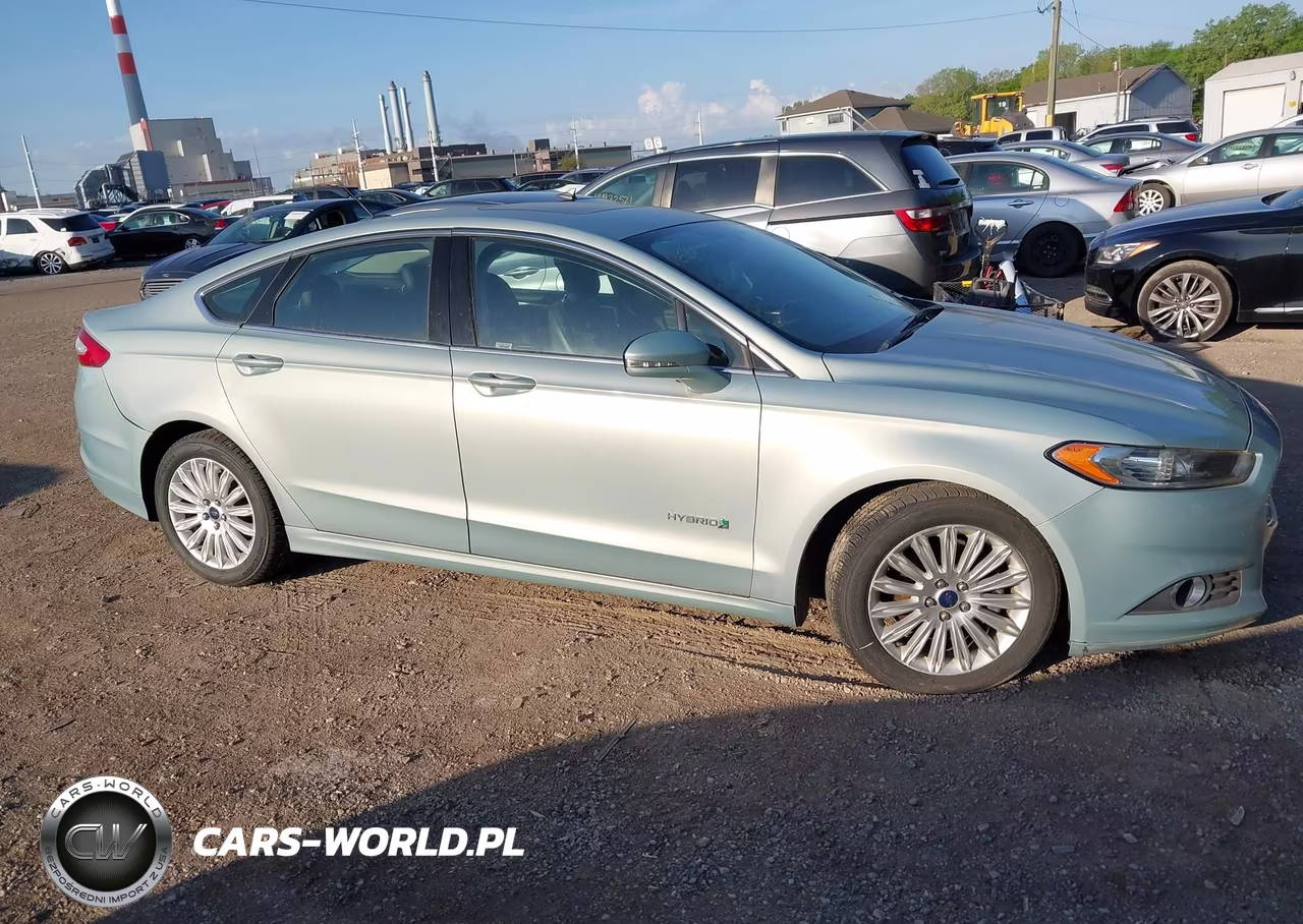 2013 Ford Fusion Hybrid Se VIN:3FA6P0LU3DR320882 - 13