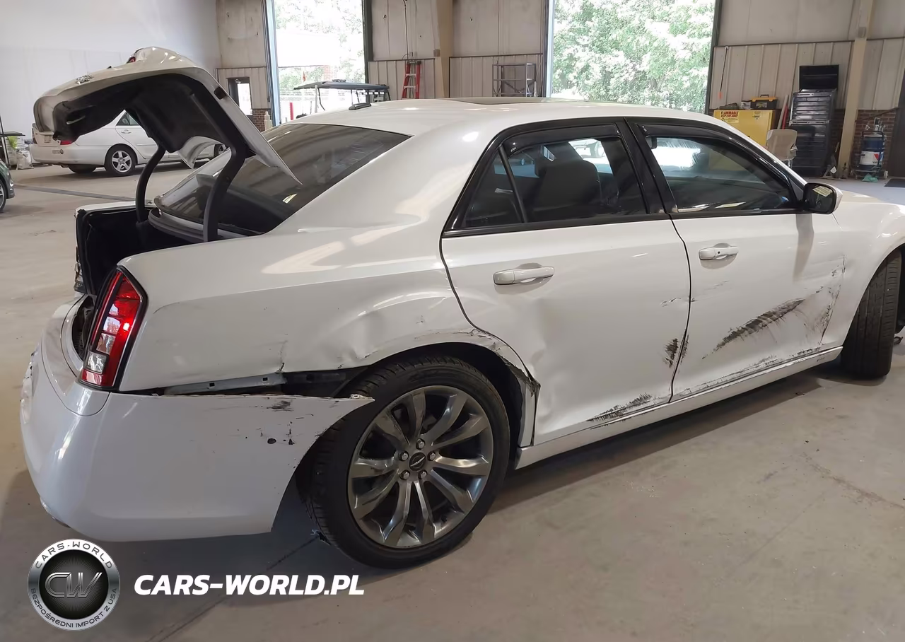 2014 Chrysler 300 300S VIN:2C3CCABG8EH231062 - 18