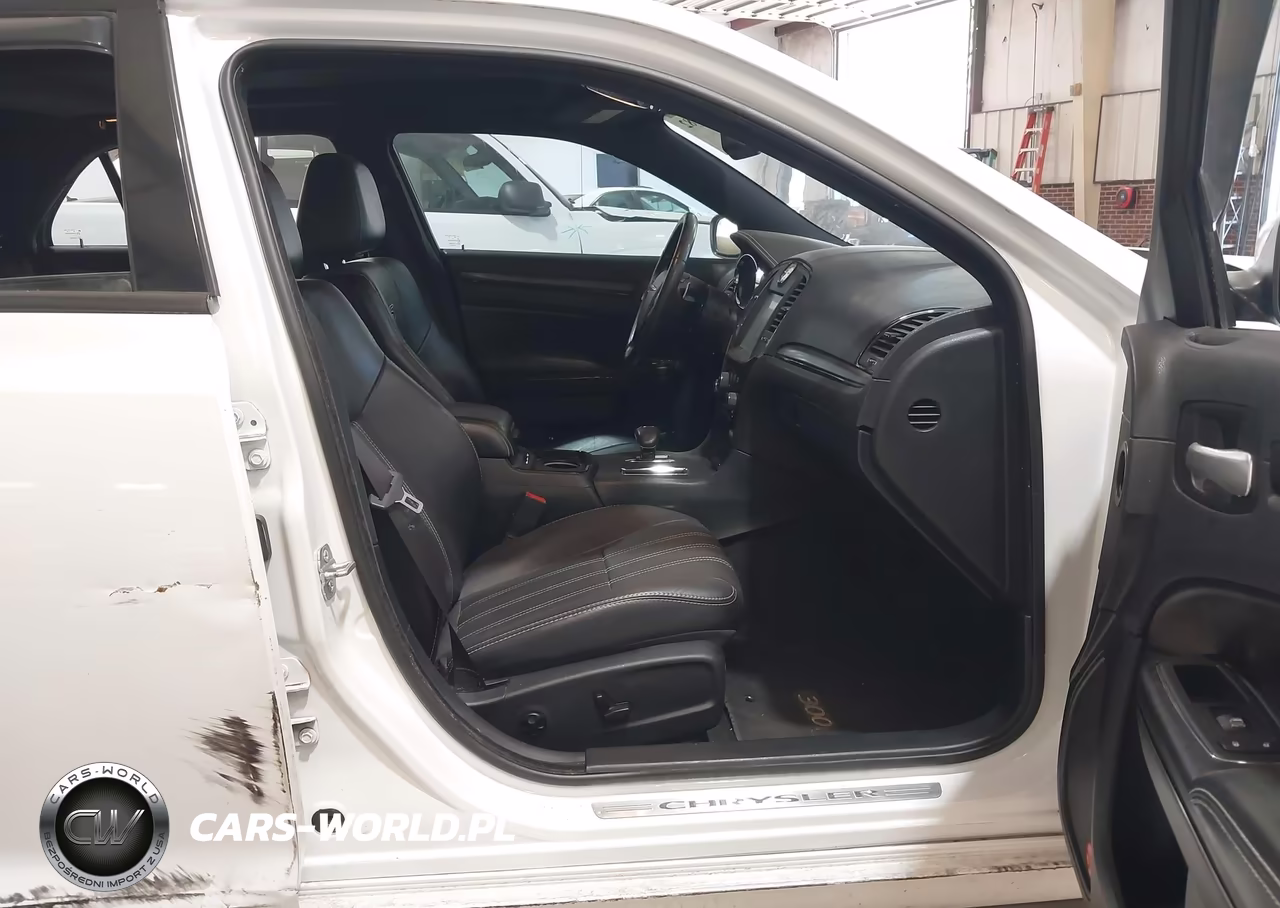 2014 Chrysler 300 300S VIN:2C3CCABG8EH231062 - 5
