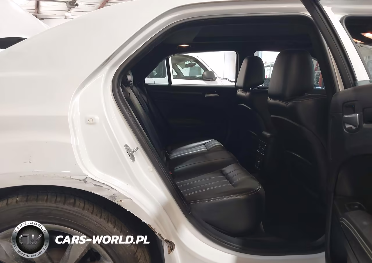 2014 Chrysler 300 300S VIN:2C3CCABG8EH231062 - 8