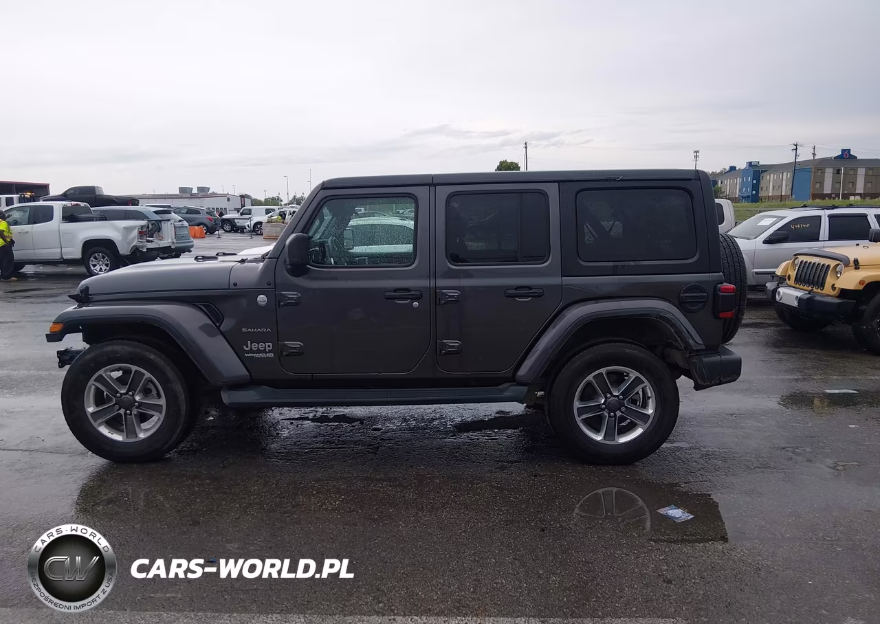 2018 Jeep Wrangler Unlimited Sahara 4X4 VIN:1C4HJXEN9JW188898 - 15