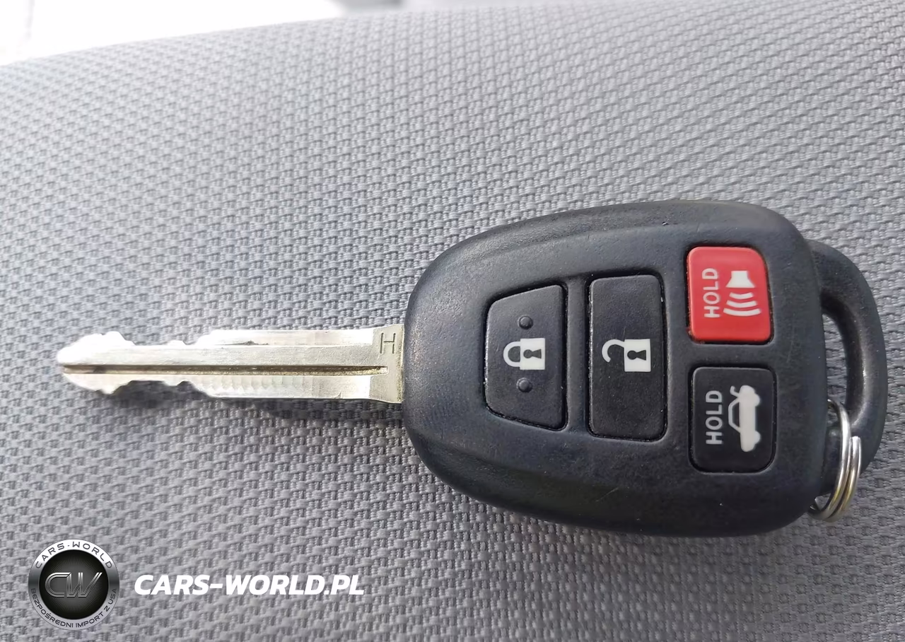 2017 Toyota Corolla Le VIN:5YFBURHE1HP685435 - 11