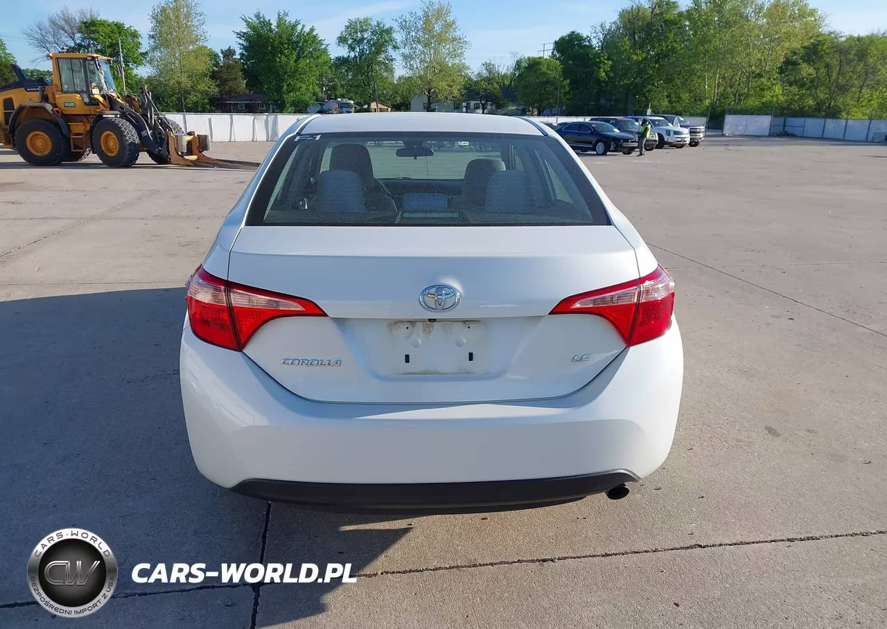 2017 Toyota Corolla Le VIN:5YFBURHE1HP685435 - 17