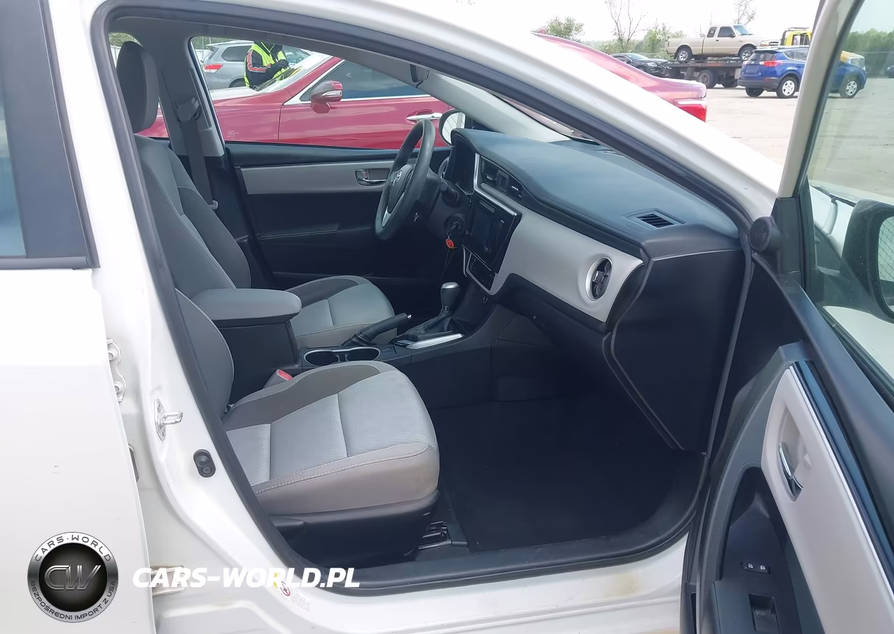 2017 Toyota Corolla Le VIN:5YFBURHE1HP685435 - 5