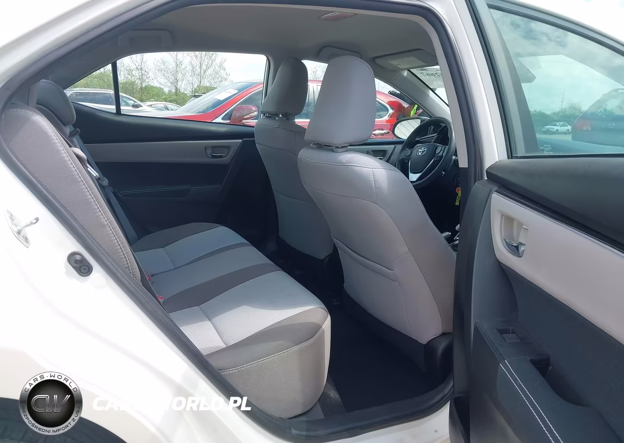 2017 Toyota Corolla Le VIN:5YFBURHE1HP685435 - 8