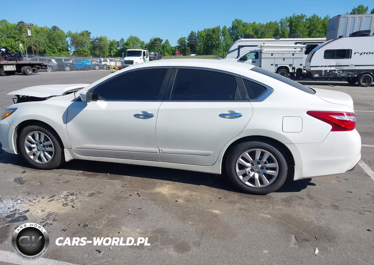2017 Nissan Altima 2.5 S VIN:1N4AL3AP1HN314494 - 15