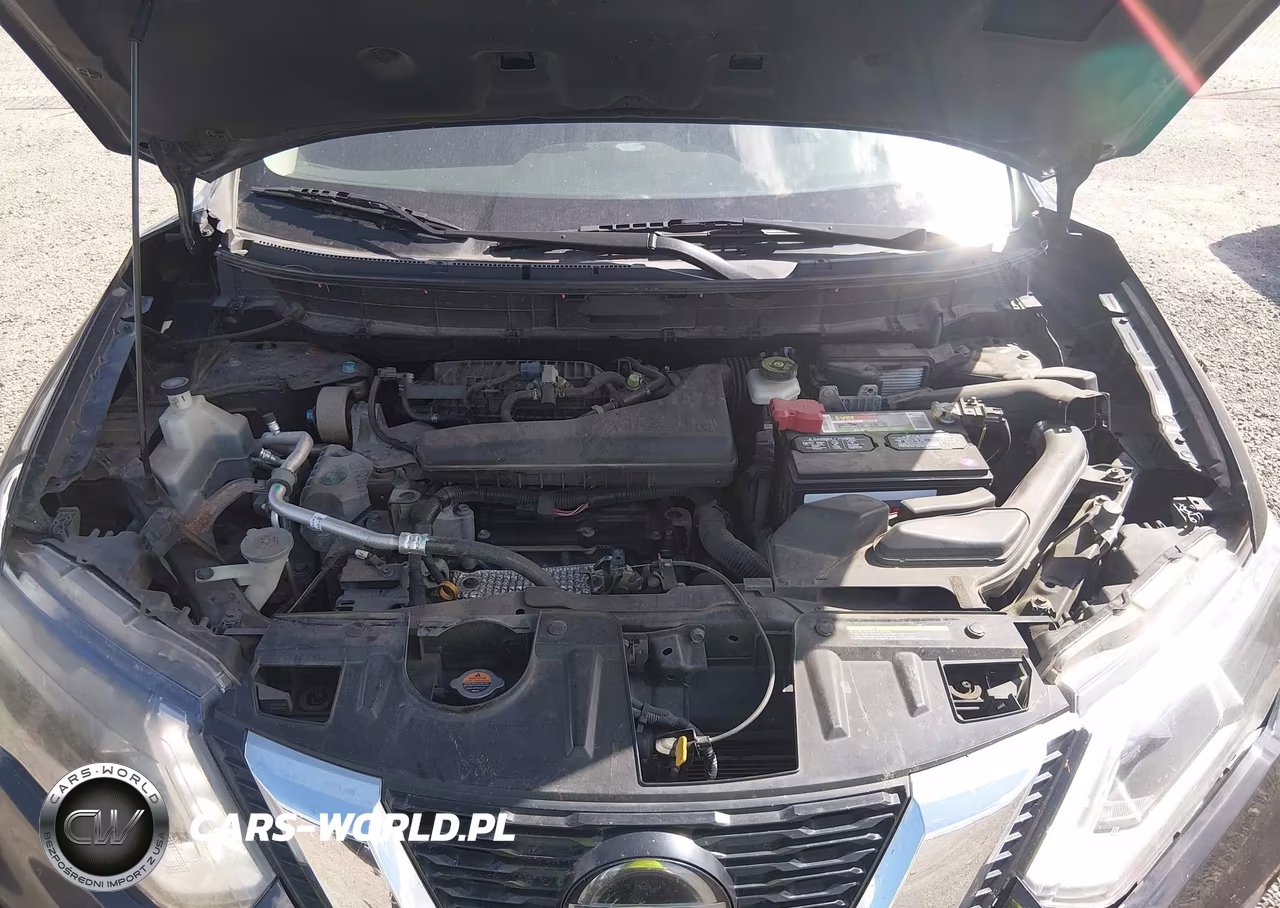 2018 Nissan Rogue S VIN:KNMAT2MV1JP567145 - 10