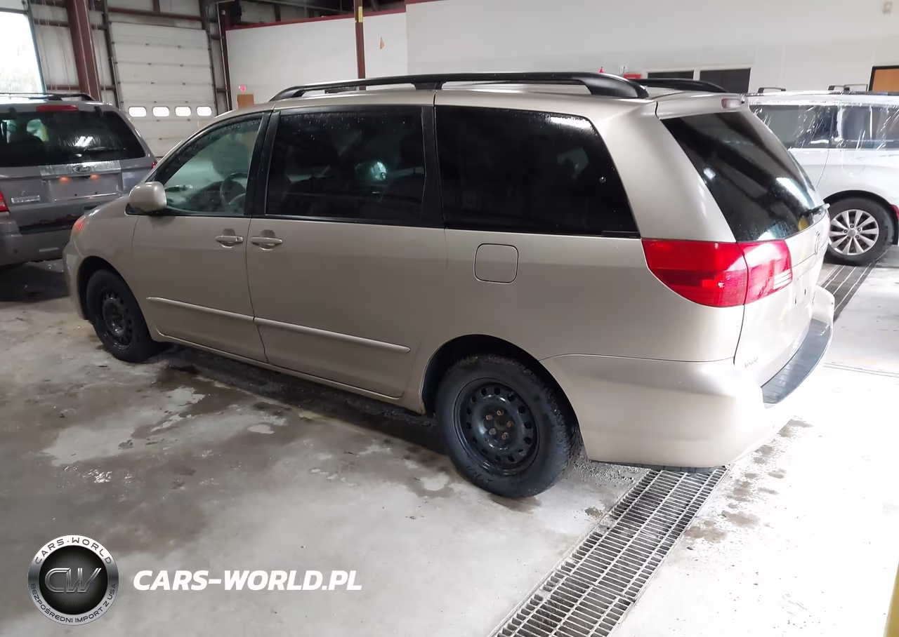 2004 Toyota Sienna Xle VIN:5TDZA22C64S039072 - 3