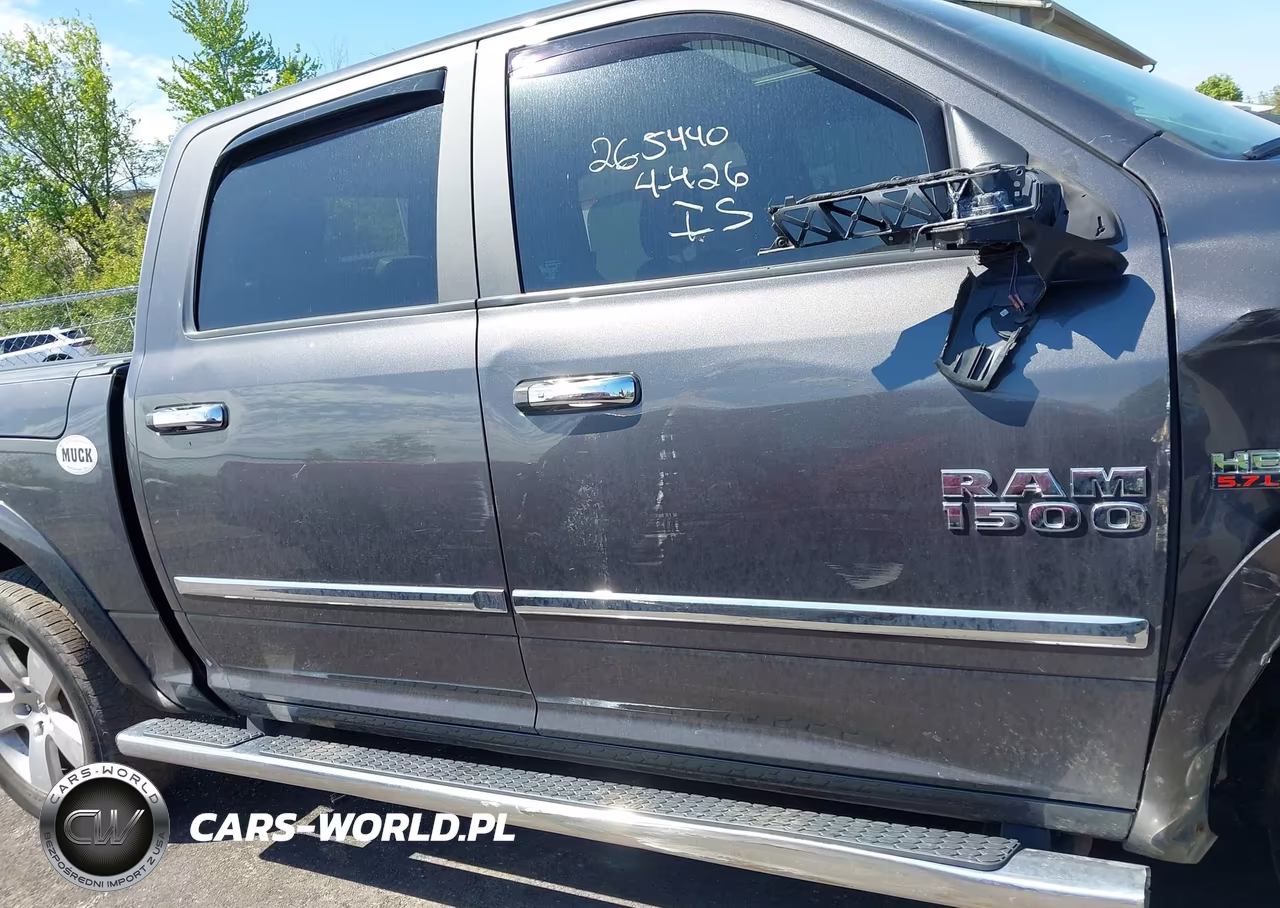 2018 Ram 1500 Laramie 4X4 5'7 Box VIN:1C6RR7NT5JS161742 - 13