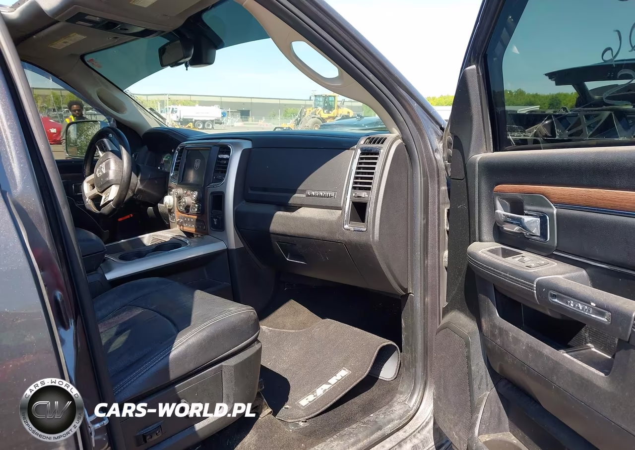 2018 Ram 1500 Laramie 4X4 5'7 Box VIN:1C6RR7NT5JS161742 - 5