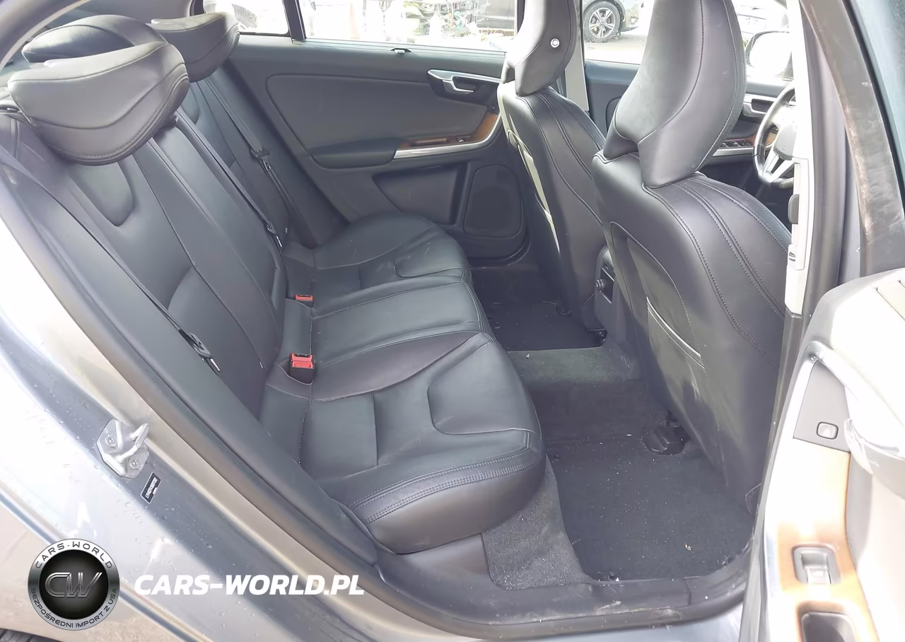2016 Volvo S60 Inscription T5 Drive-E Premier VIN:LYV402FK1GB097082 - 8